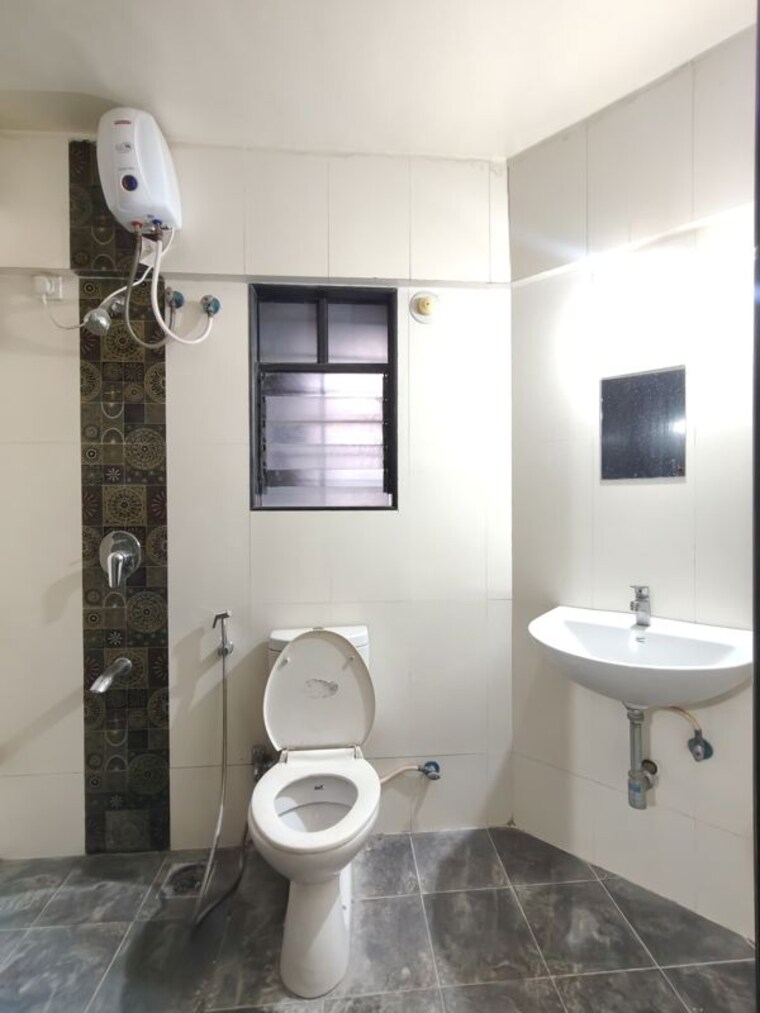 Bathroom, kumar-urban-kruti 2 Bedroom 1225 Sq.Ft. Apartment In Kalyani Nagar Pune 9864032