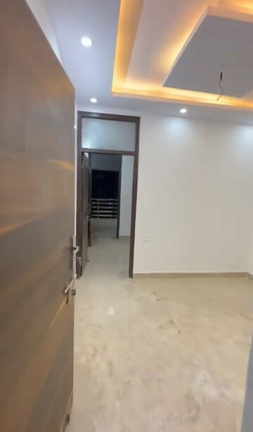 Room in 1 BHK Builder Floor at West Patel Nagar – for Rent