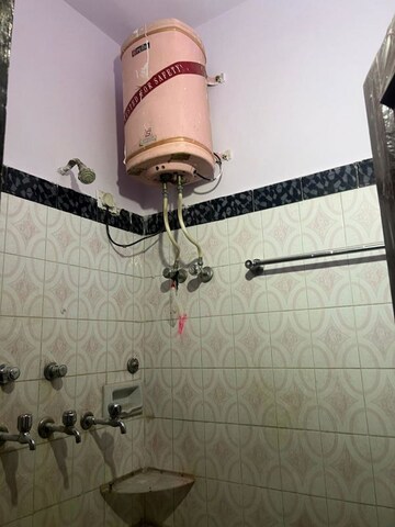 Bathroom in 2 BHK Independent House at Mansarovar – for Rent