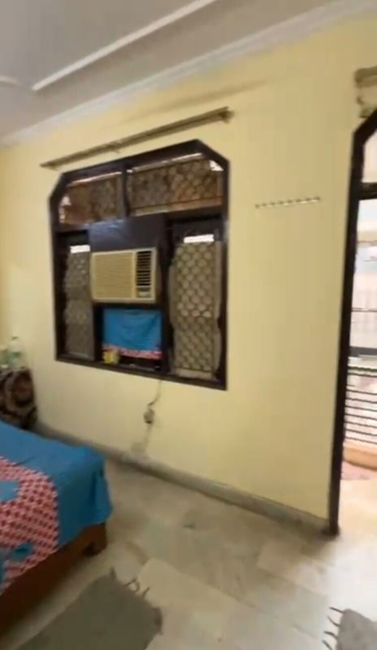 undefined, patel nagar 2 Bedroom 1000 Sq.Ft. Builder Floor In Patel Nagar Delhi 9864095