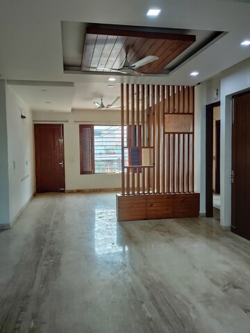 Living Room in 3 BHK Builder Floor at Sector 15 – for Rent