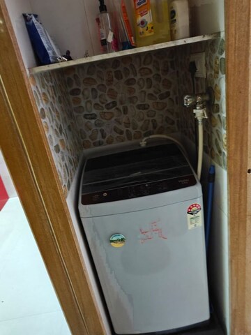 Furnished Amenities in 1 BHK Apartment at Gokuldham Complex, Goregaon East – for Rent