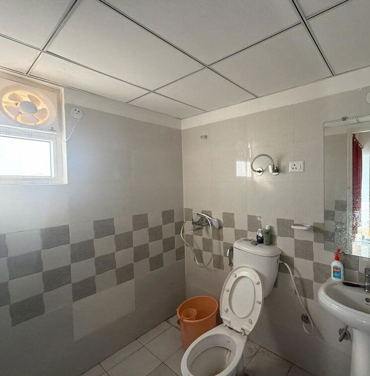 Bathroom, gaur-yamuna-city-16th-park-view 2 Bedroom 1270 Sq.Ft. Apartment In Gaur Yamuna City Greater Noida 9864101