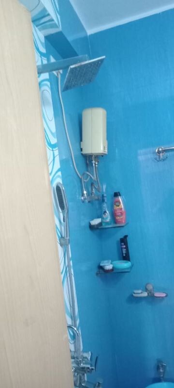 Furnished Amenities in 1 BHK Apartment at Thakur Gayatri Satsang, Kandivali East – for Rent