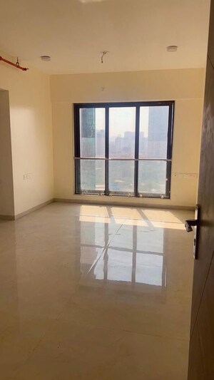 Room in 1 BHK Apartment at IM Applaud 38, Goregaon East – for Rent