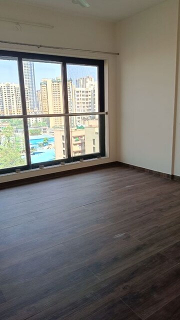 Room in 3 BHK Apartment at Jyoti Sukriti, Goregaon East – for Rent