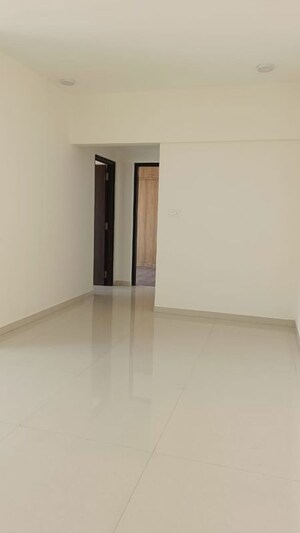 Room in 3 BHK Apartment at Jyoti Sukriti, Goregaon East – for Rent
