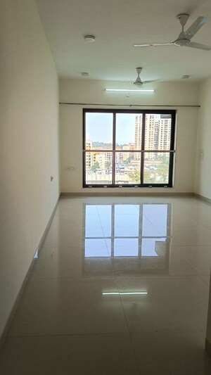 Room in 3 BHK Apartment at Jyoti Sukriti, Goregaon East – for Rent