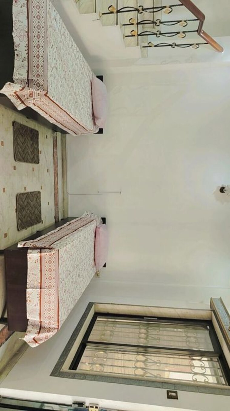 Balcony, vashi sector 28 Pg For Boys In Vashi Sector 28 9864109