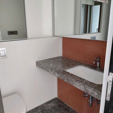 Attached Bathroom in 3 BHK Apartment at Lodha The Park, Century Mills – for Sale