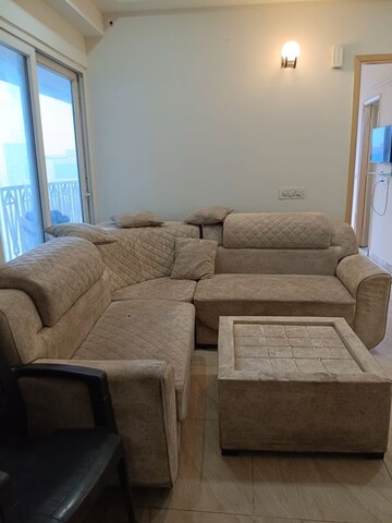 Living Room in 2 BHK Apartment at Gaur City 7th Avenue, Sector 4 Greater Noida – for Rent