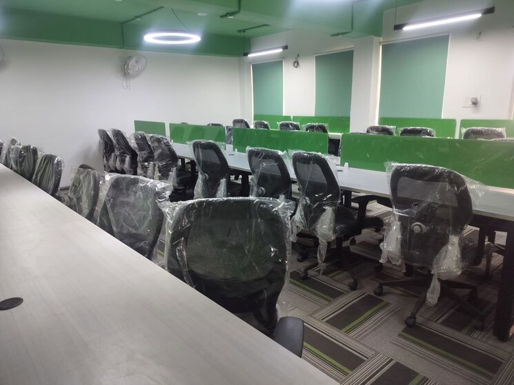 Team Area, sector 16 Commercial Office Space 2000 Sq.Ft. In Sector 16 Noida 9864126