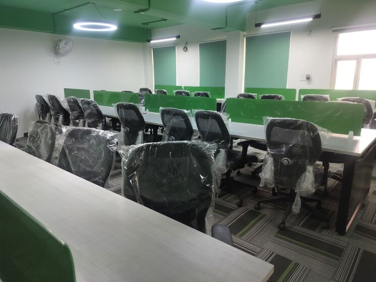 Team Area, sector 16 Commercial Office Space 2000 Sq.Ft. In Sector 16 Noida 9864126