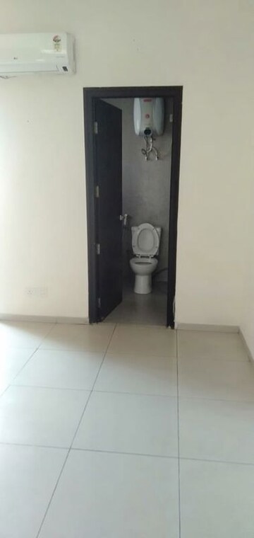 Room in 2 BHK Builder Floor at Highland Park Chandigarh, Bhabat – for Rent