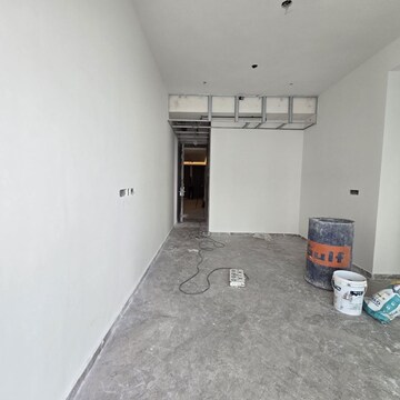 Room in 3 BHK Apartment at Prestige Jasdan Classic, Jacob Circle – for Sale