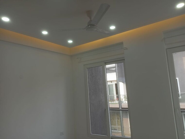 Room, smart-world-orchard 3 Bedroom 1700 Sq.Ft. Builder Floor In Sector 61 Gurgaon 9864152