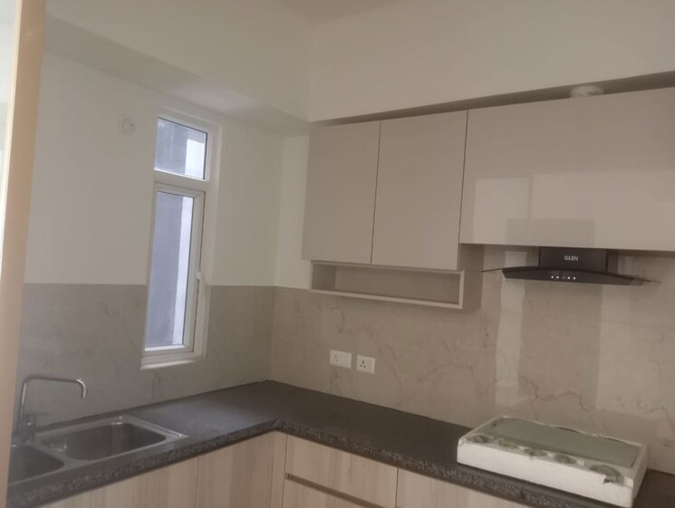 Kitchen, smart-world-orchard 3 Bedroom 1700 Sq.Ft. Builder Floor In Sector 61 Gurgaon 9864152