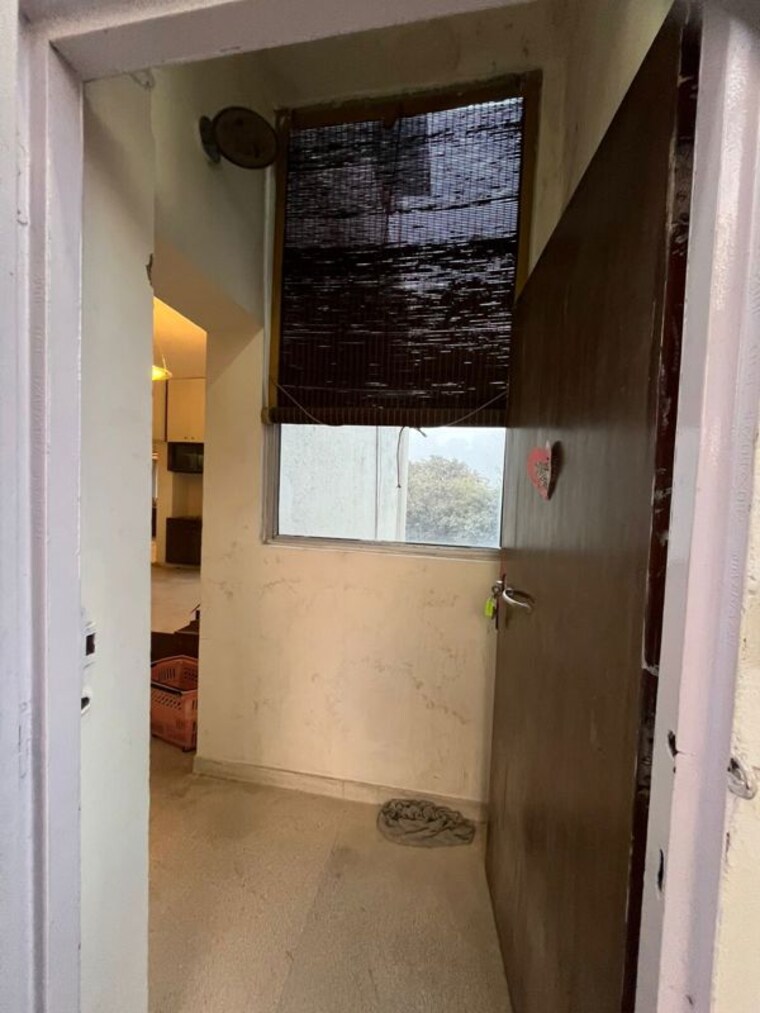 Bathroom, vasant kunj 2 Bedroom 1300 Sq.Ft. Apartment In Vasant Kunj Delhi 9864153