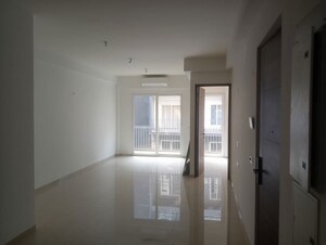 Building Lobby in 3 BHK Builder Floor at Smart World Orchard, Sector 61 – for Rent