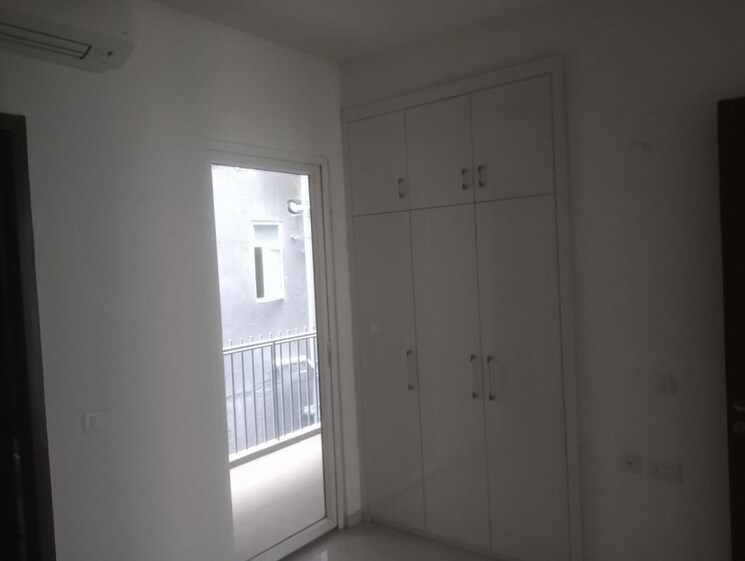 Room, smart-world-orchard 3 Bedroom 1712 Sq.Ft. Builder Floor In Sector 61 Gurgaon 9864157