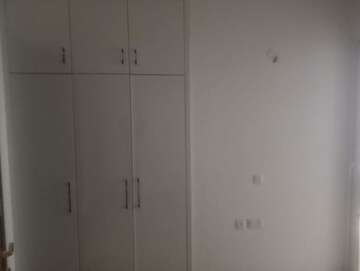 Furnished Amenities in 3 BHK Builder Floor at Smart World Orchard, Sector 61 – for Rent