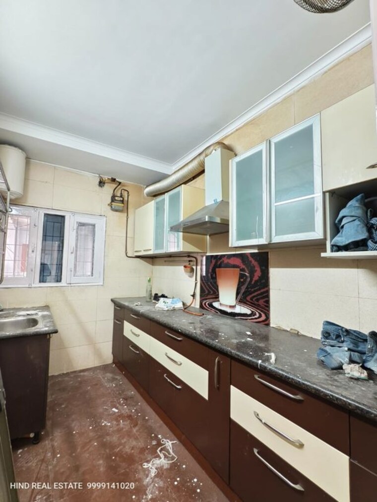 Kitchen, vasant kunj 3 Bedroom 2000 Sq.Ft. Apartment In Vasant Kunj Delhi 9864158