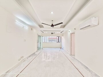 Room in 3 BHK Apartment at Vasant Kunj – for Rent