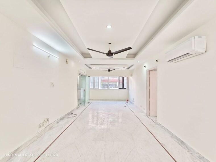 Room, vasant kunj 3 Bedroom 2000 Sq.Ft. Apartment In Vasant Kunj Delhi 9864158