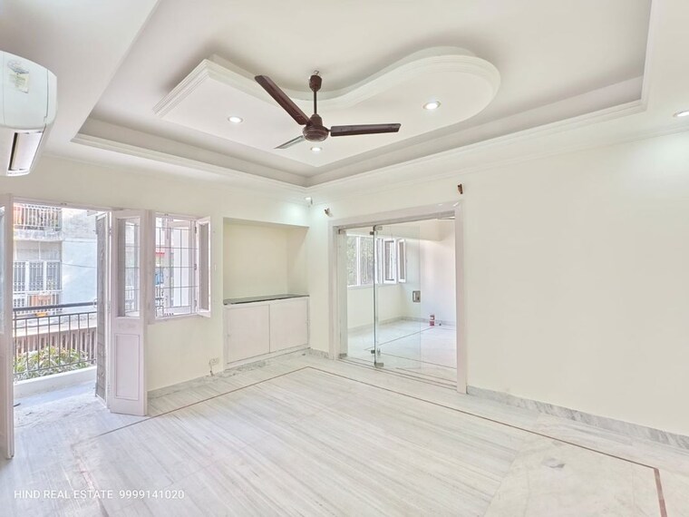 Room, vasant kunj 3 Bedroom 2000 Sq.Ft. Apartment In Vasant Kunj Delhi 9864158