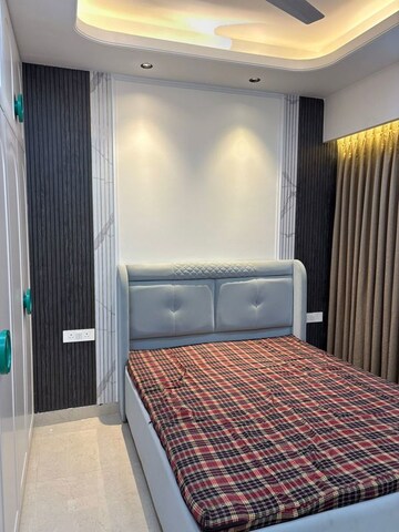 Bedroom in 2 BHK Apartment at Signature Global Prime, Sector 63a – for Rent