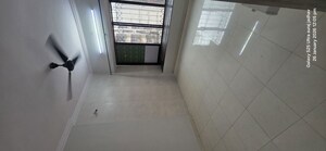 2 BHK Apartment For Rent in Dheeraj Platinum Apartment, Malad West