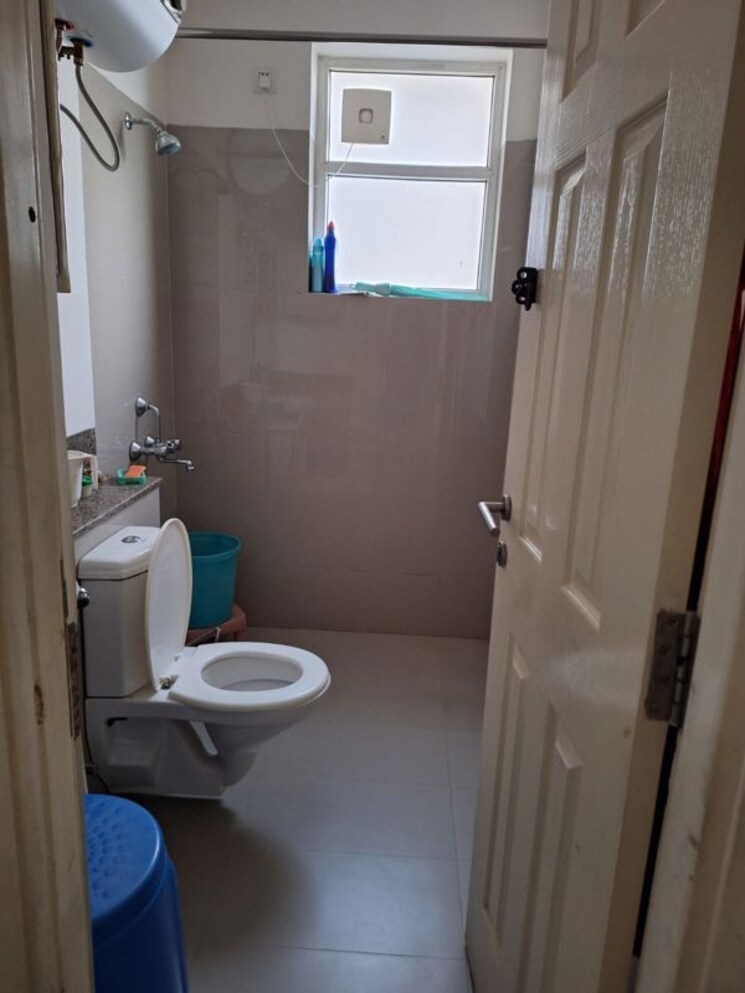 Bathroom, emaar-mgf-emerald-hills 3 Bedroom 1500 Sq.Ft. Builder Floor In Sector 65 Gurgaon 9864180