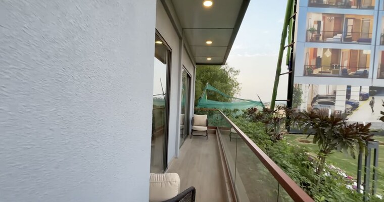 Balcony, signature-global-daxin-vistas 3 Bedroom 1550 Sq.Ft. Apartment In Bhondsi Gurgaon 9697909