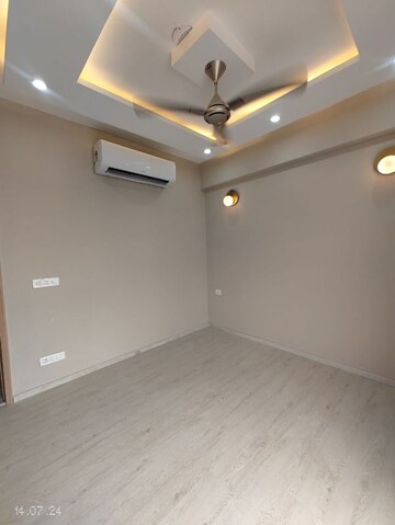 Room in 2 BHK Apartment at M3M Heights, Sector 65 – for Rent