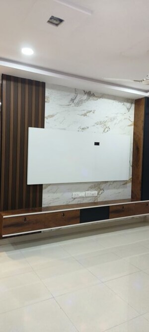 Room in 2 BHK Apartment at SR Pride Madhapur, Madhapur – for Rent