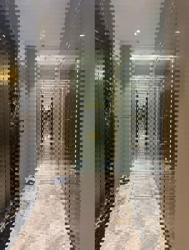 1.5 BHK + Study Room Apartment For Sale in Chinchbunder