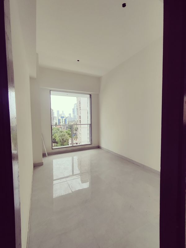 2.5 BHK Apartment For Sale in Shreepati Coronet
