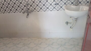 Bathroom in 6+ BHK Penthouse at Chinar Park – for Rent