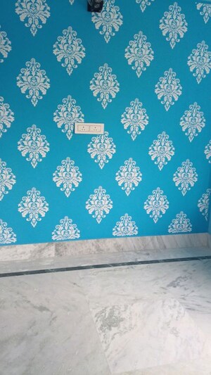 Room in 6+ BHK Penthouse at Chinar Park – for Rent