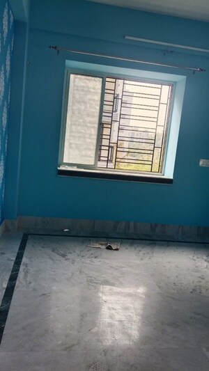 Room in 6+ BHK Penthouse at Chinar Park – for Rent