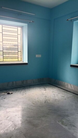 Room in 6+ BHK Penthouse at Chinar Park – for Rent