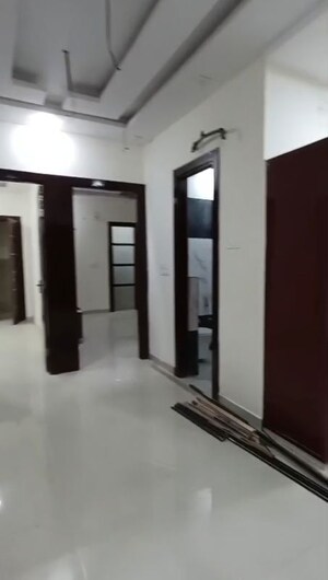 Room in 5 BHK Independent House at Pallavpuram – for Sale