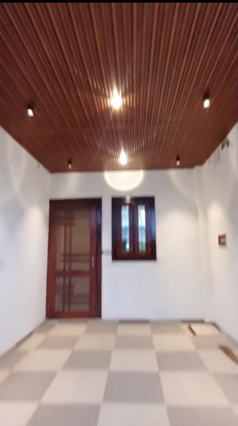 undefined, pallavpuram 5 Bedroom 143 Sq.Yd. Independent House In Pallavpuram Meerut 9864238