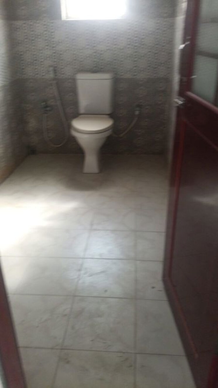 Bathroom, kolkatta gpo 6+ Bedroom 9500 Sq.Ft. Penthouse In Kolkatta Gpo Kolkata 9864246