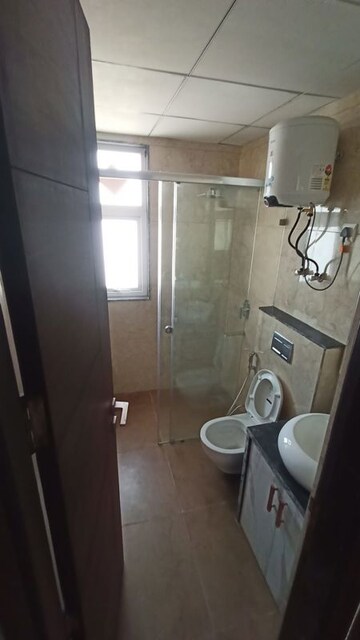 Bathroom in 5 BHK Apartment at Sector 52 – for Rent
