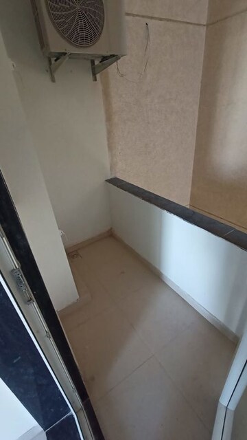 Balcony in 5 BHK Apartment at Sector 52 – for Rent