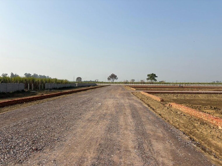 undefined, rohta road  120 Sq.Yd. Plot In Rohta Road Meerut 9864253