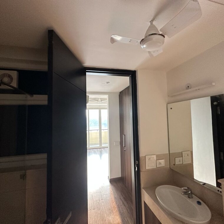 Bathroom, emaar-marbella 4 Bedroom 5605 Sq.Ft. Villa In Sector 66 Gurgaon 9864256
