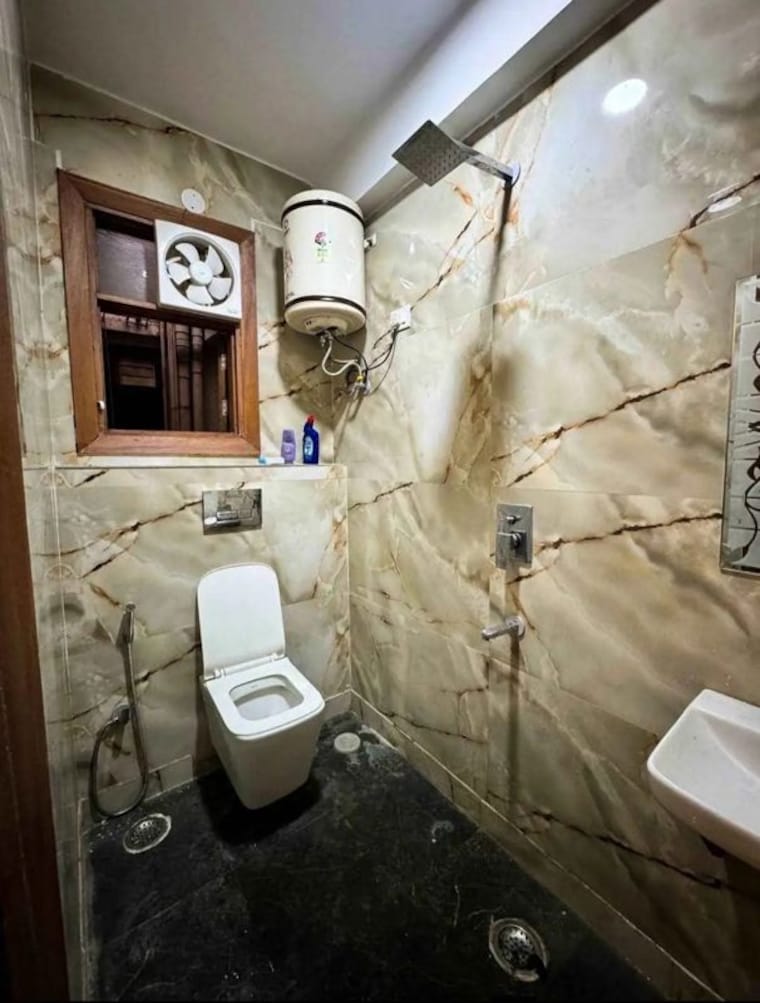 Bathroom, gomti nagar 1 Bedroom 2152 Sq.Ft. Independent House In Gomti Nagar Lucknow 9864263