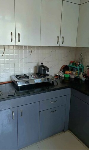 Kitchen in 1 BHK Apartment at Gomti Nagar – for Rent